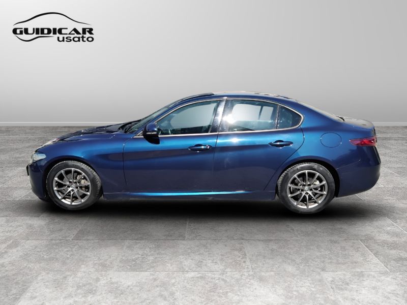 GuidiCar - ALFA ROMEO Giulia 2018 Giulia 2.2 t Business 136cv auto Usato
